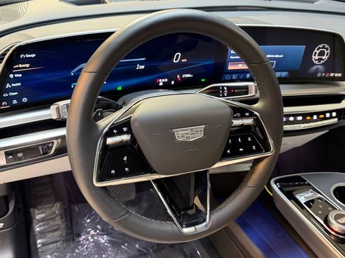 Certified 2024 Cadillac Lyriq Sport image 15