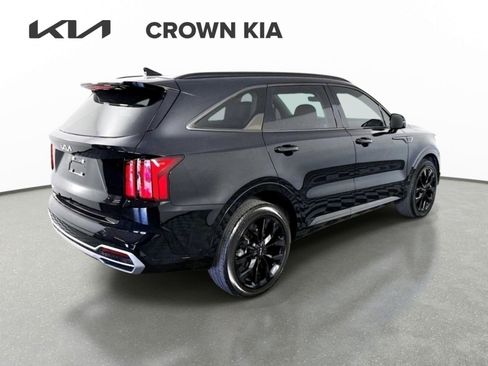 Certified 2023 Kia Sorento SX FWD image 5
