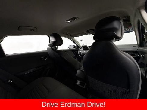 Used 2025 Kia K4 EX FWD image 28