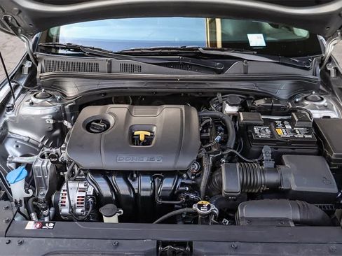 Used 2024 Kia Forte LXS image 28