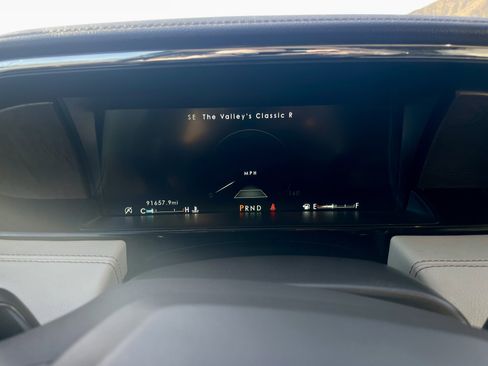 Used 2019 Lincoln Navigator Select w/ Technology Package RWD image 17