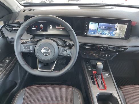 New 2025 Nissan Kicks SR w/ SR Premium Package image 15