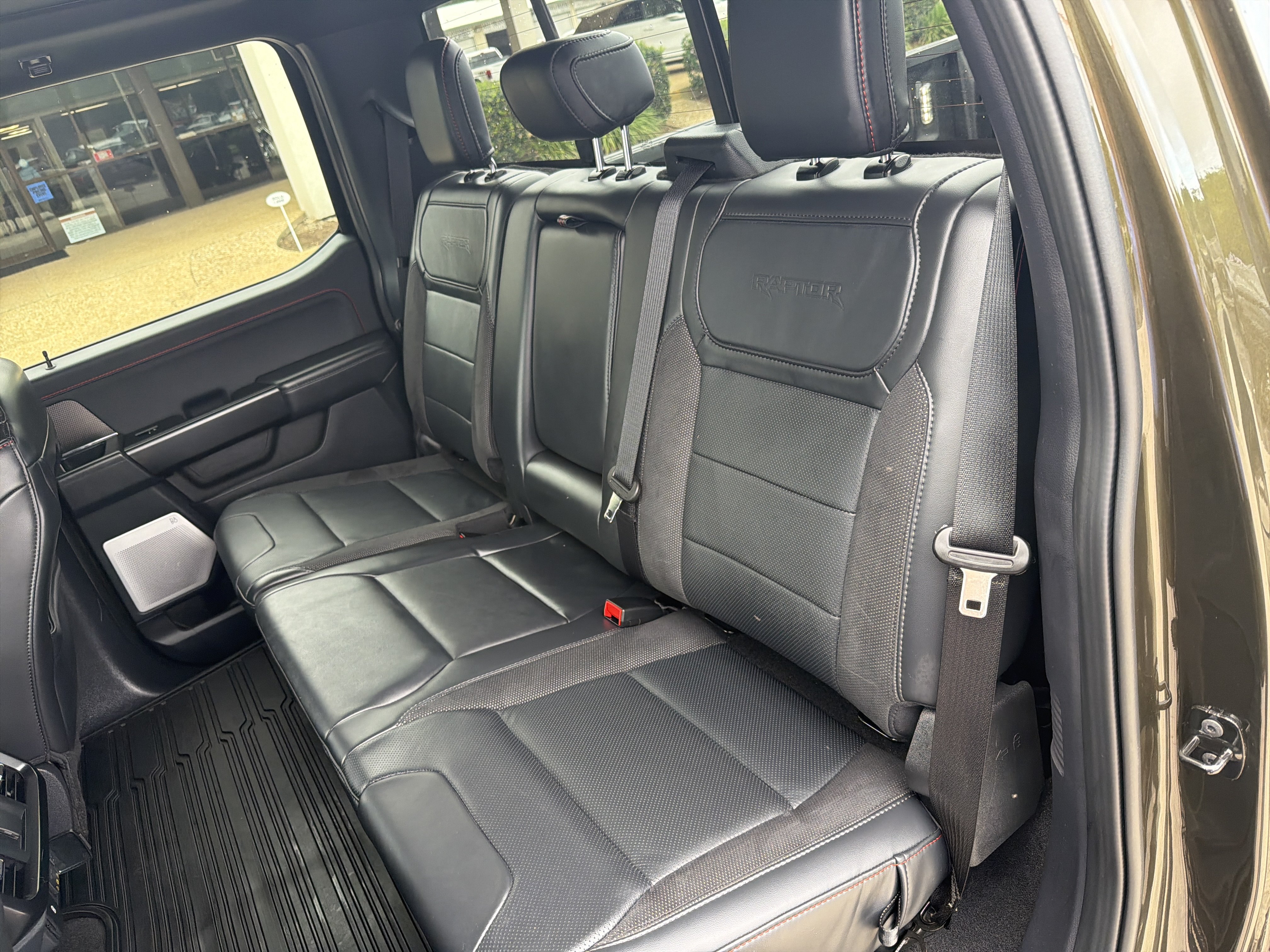 Used 2025 Ford F150 Raptor AWD/4WD image 18