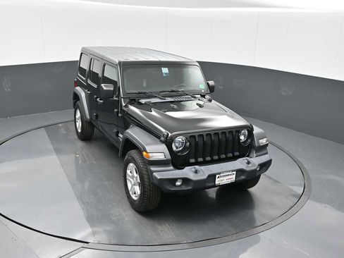 Used 2020 Jeep Wrangler Unlimited Sport S image 17