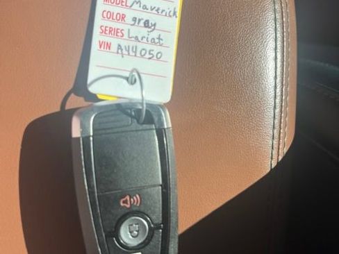 Used 2022 Ford Maverick Lariat FWD image 46