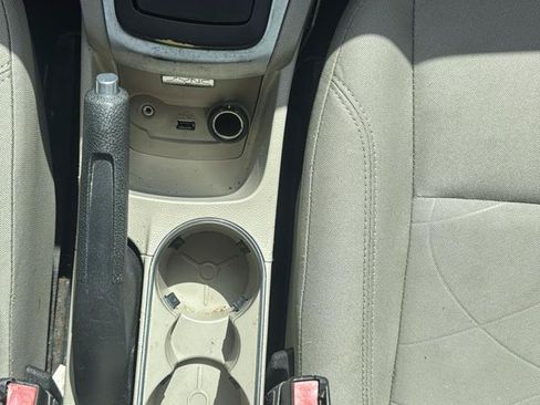 Used 2015 Ford Fiesta SE FWD image 12