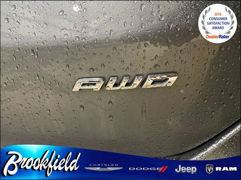 Used 2024 Ford Edge SEL w/ Convenience Package image 9