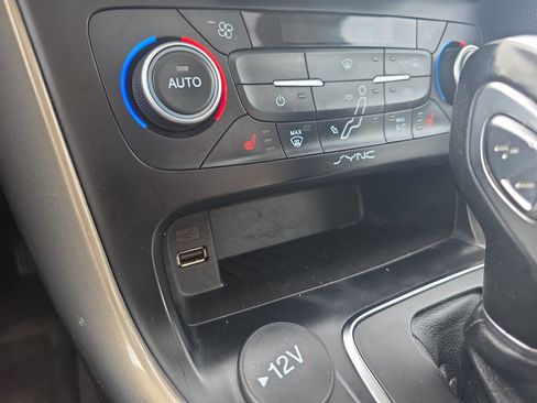 Certified 2018 Ford Focus Titanium image 37