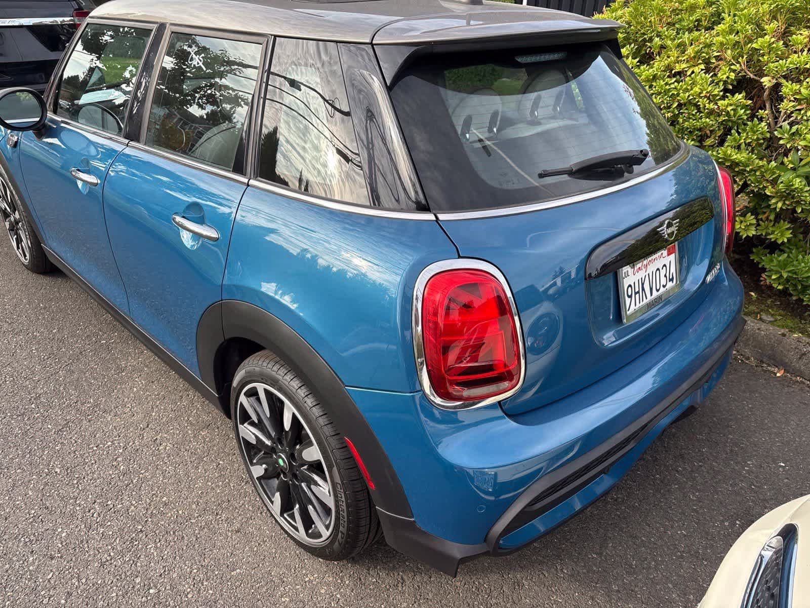 Used 2024 MINI Cooper S w/ Signature Upholstery Package FWD image 5