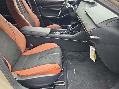 Certified 2025 MAZDA MAZDA3 s image 17