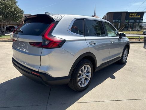 Used 2024 Honda CR-V EX image 6