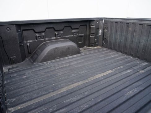 Used 2022 Chevrolet Silverado 1500 High Country w/ High Country Premium Package image 28