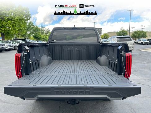 Used 2025 Toyota Tundra Limited AWD/4WD image 18