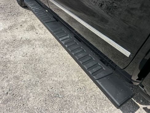 Used 2018 Chevrolet Silverado 1500 High Country image 54