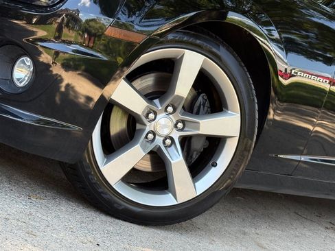 Used 2011 Chevrolet Camaro SS RWD image 5