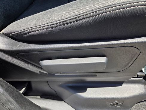 Used 2020 RAM 1500 Big Horn AWD/4WD image 18
