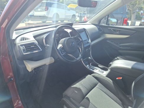 Used 2019 Subaru Ascent Premium image 7