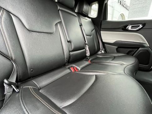 Used 2024 Jeep Compass Limited image 28