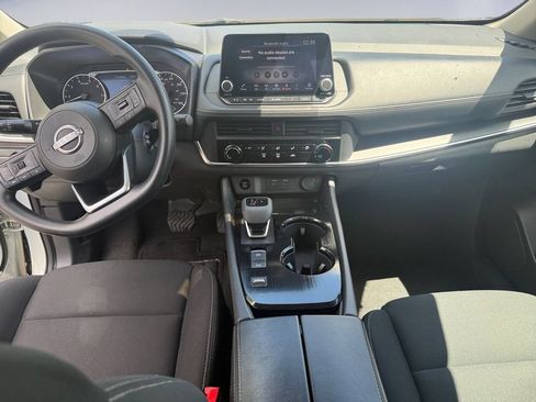 Used 2024 Nissan Rogue S FWD image 13