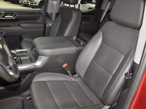 Used 2025 Chevrolet Silverado 1500 LTZ AWD/4WD image 33