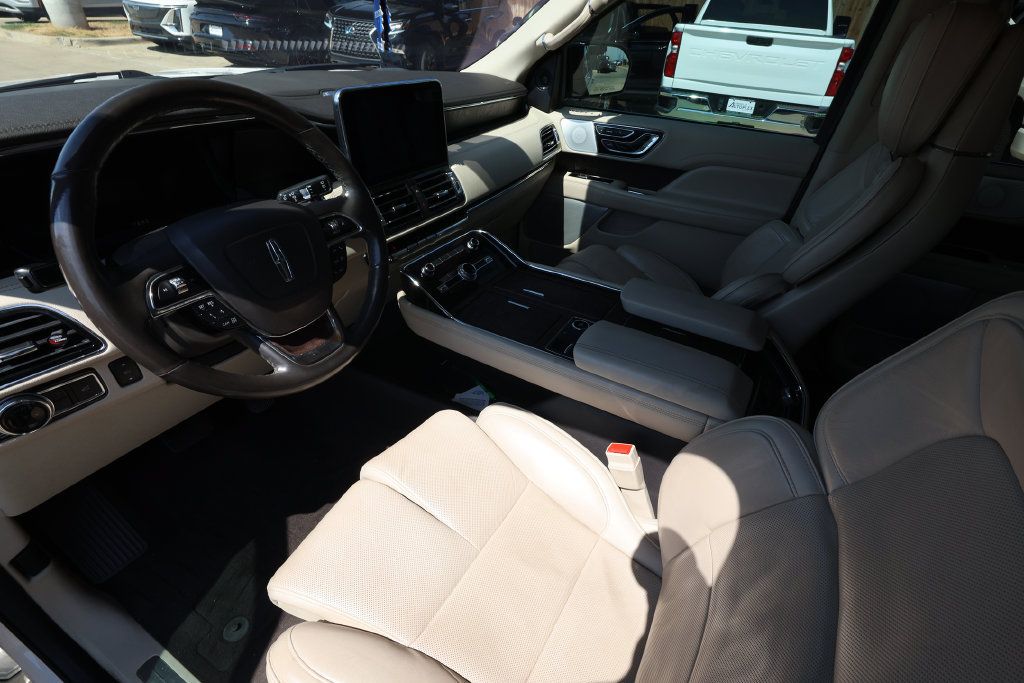Used 2019 Lincoln Navigator Reserve w/ Cargo Package AWD/4WD image 9