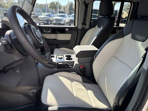 New 2025 INEOS Grenadier Fieldmaster Edition image 13