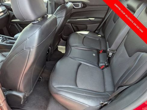 Used 2025 Jeep Compass Latitude w/ Convenience Group AWD/4WD image 28