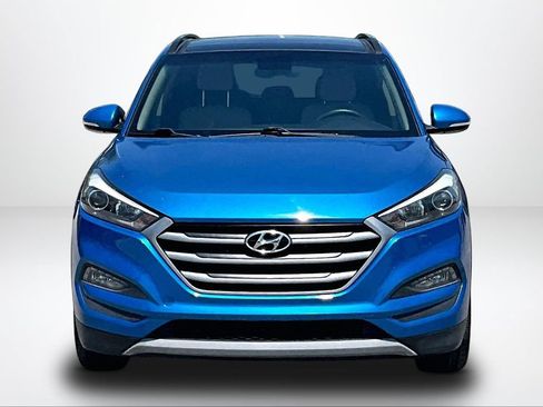 Used 2018 Hyundai Tucson Value FWD image 4