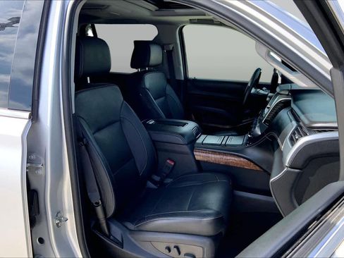 Used 2018 Chevrolet Tahoe Premier AWD/4WD image 9
