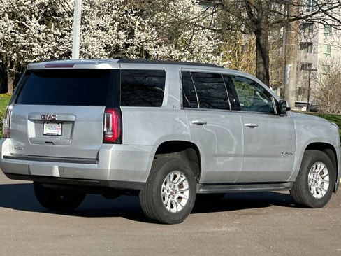 Used 2019 GMC Yukon SLT AWD/4WD image 2