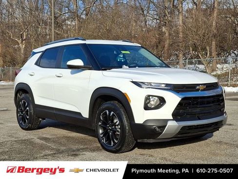 Certified 2023 Chevrolet TrailBlazer LT w/ Convenience Package image 2