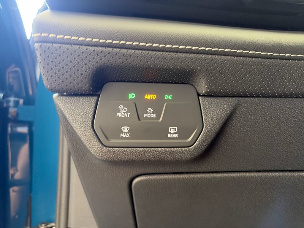 Certified 2026 Volkswagen Atlas SE FWD image 13