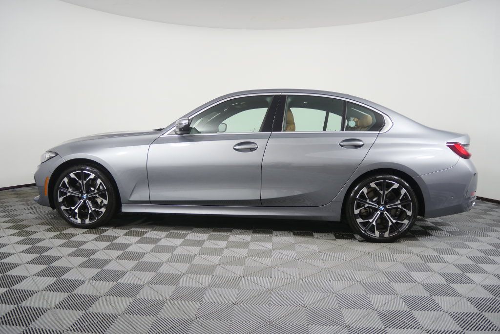 Used 2025 BMW 330i Sedan RWD image 7
