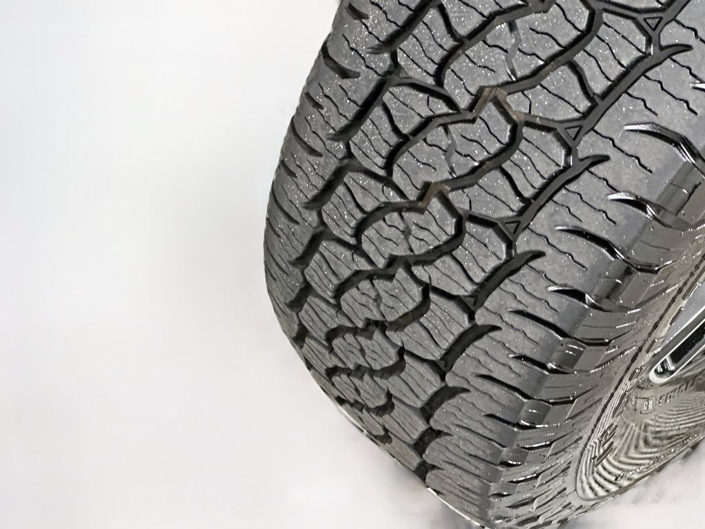 Used 2018 Jeep Wrangler Unlimited Sahara AWD/4WD image 24