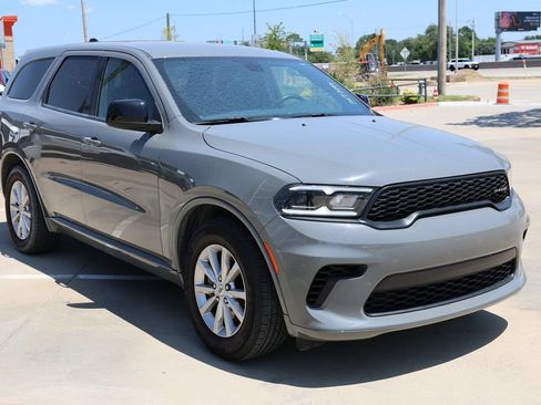 Used 2025 Dodge Durango GT RWD image 3