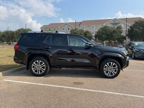 New 2025 Toyota 4Runner Limited image 5