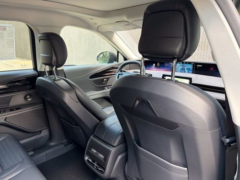 New 2026 Lincoln Nautilus Reserve w/ Jet Appearance Package AWD/4WD image 23