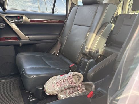 Used 2019 Lexus GX 460 Luxury image 9