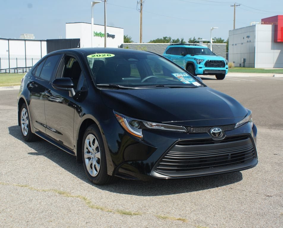 Used 2026 Toyota Corolla LE FWD image 2