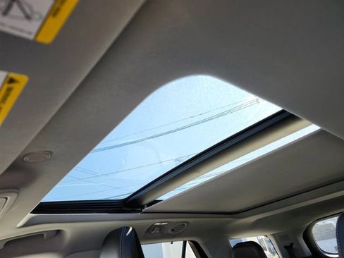 Certified 2023 Ford Explorer Limited image 22