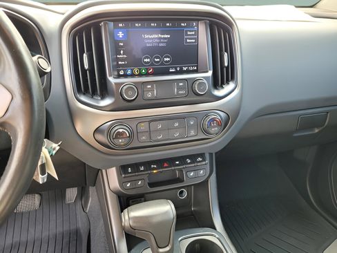 Used 2021 Chevrolet Colorado Z71 w/ Safety Package image 9