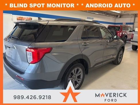 Used 2024 Ford Explorer XLT w/ Equipment Group 202A AWD/4WD image 5
