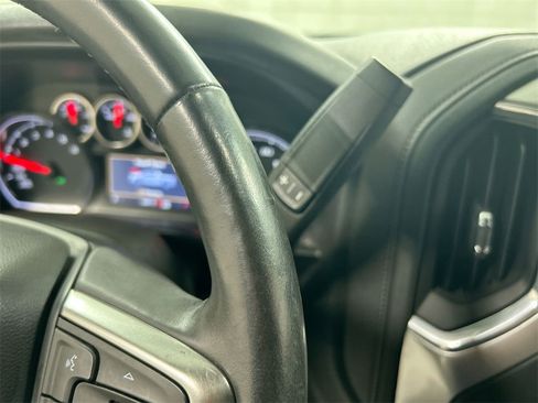 Used 2020 Chevrolet Silverado 1500 LT w/ Convenience Package image 17