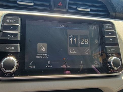 Used 2022 Nissan Versa SV w/ Trunk Package FWD image 28