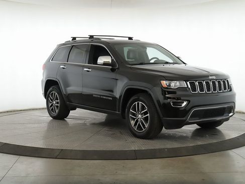 Used 2018 Jeep Grand Cherokee Limited image 2