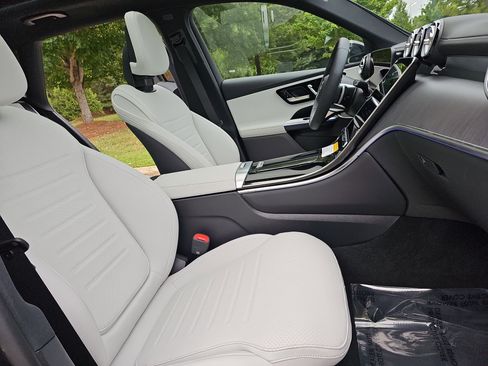 New 2026 Mercedes-Benz GLC 300 image 10