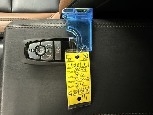 Used 2024 Ford Bronco Outer Banks image 34