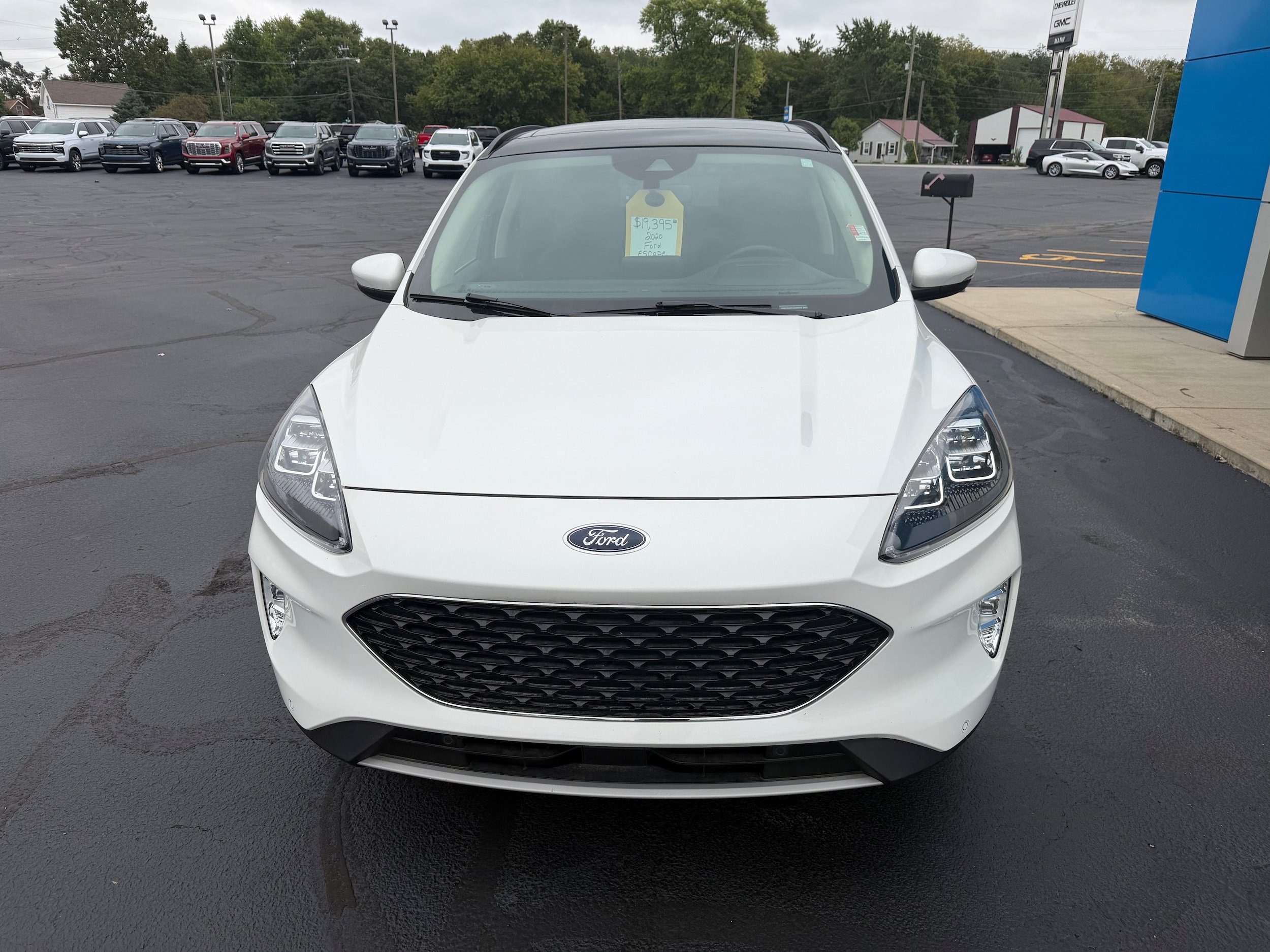 Used 2020 Ford Escape Titanium AWD/4WD image 11