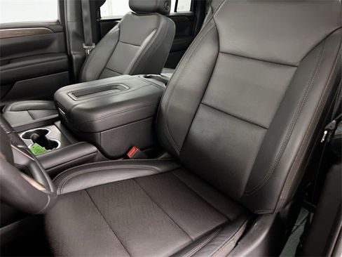 Used 2023 Chevrolet Suburban High Country image 54