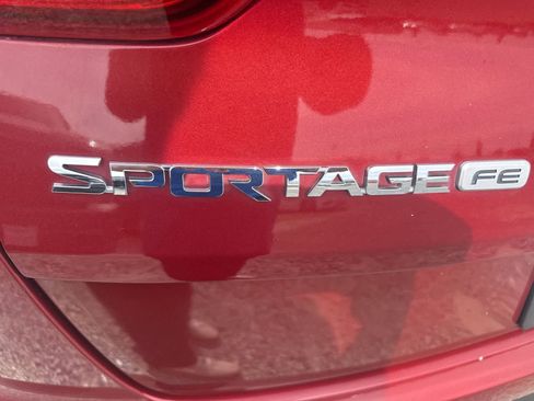 Used 2017 Kia Sportage LX w/ LX Popular Package image 11
